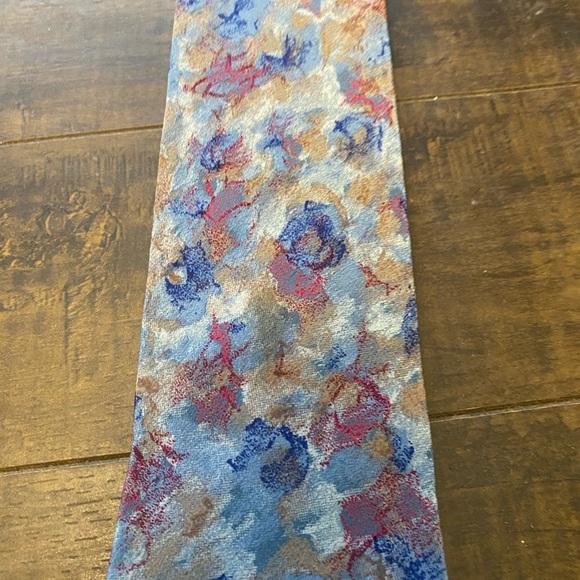 Yves Saint Laurent Silk tie - Picture 3 of 7